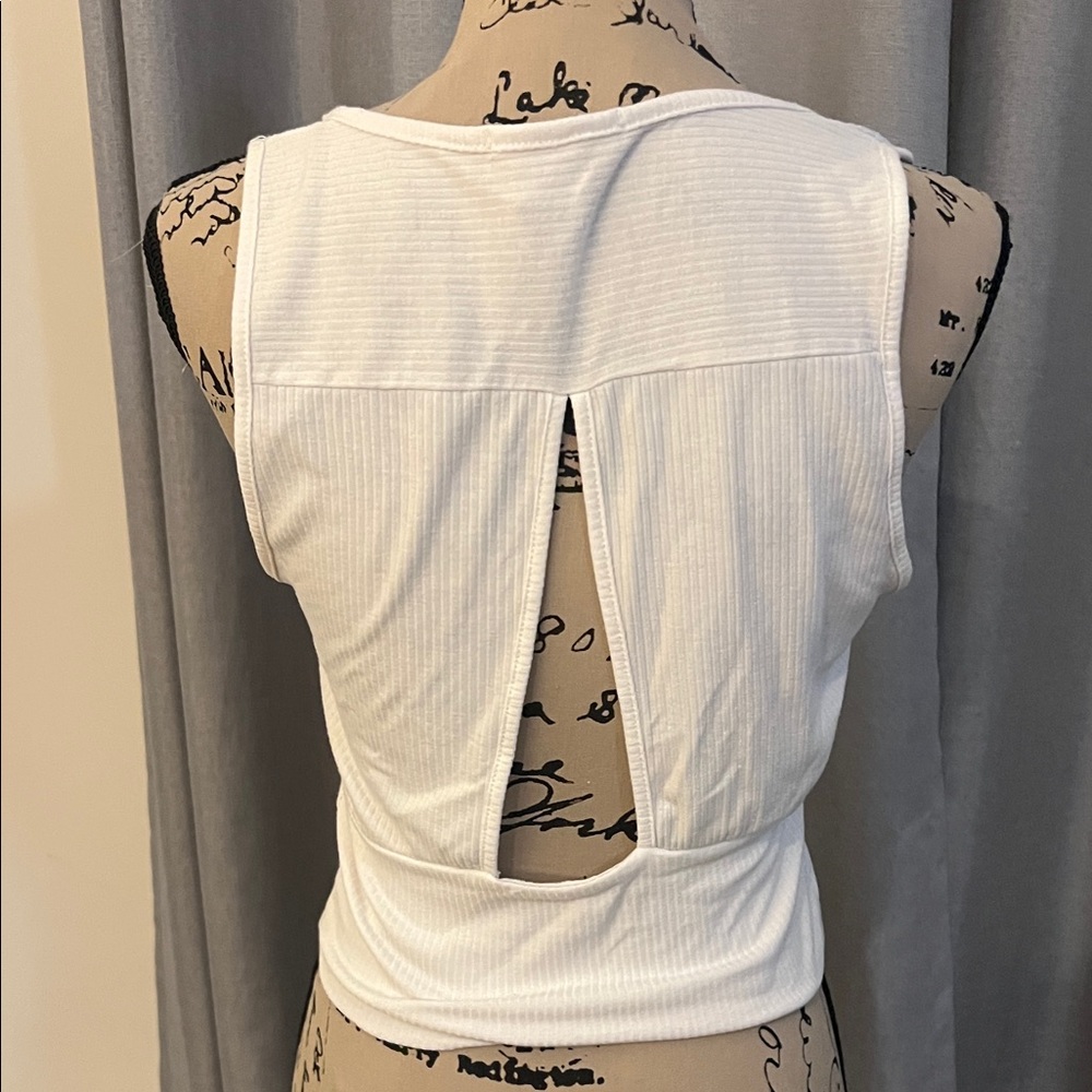 Caution To The Wind White Ribbed Crop Top - Picture 4 of 5